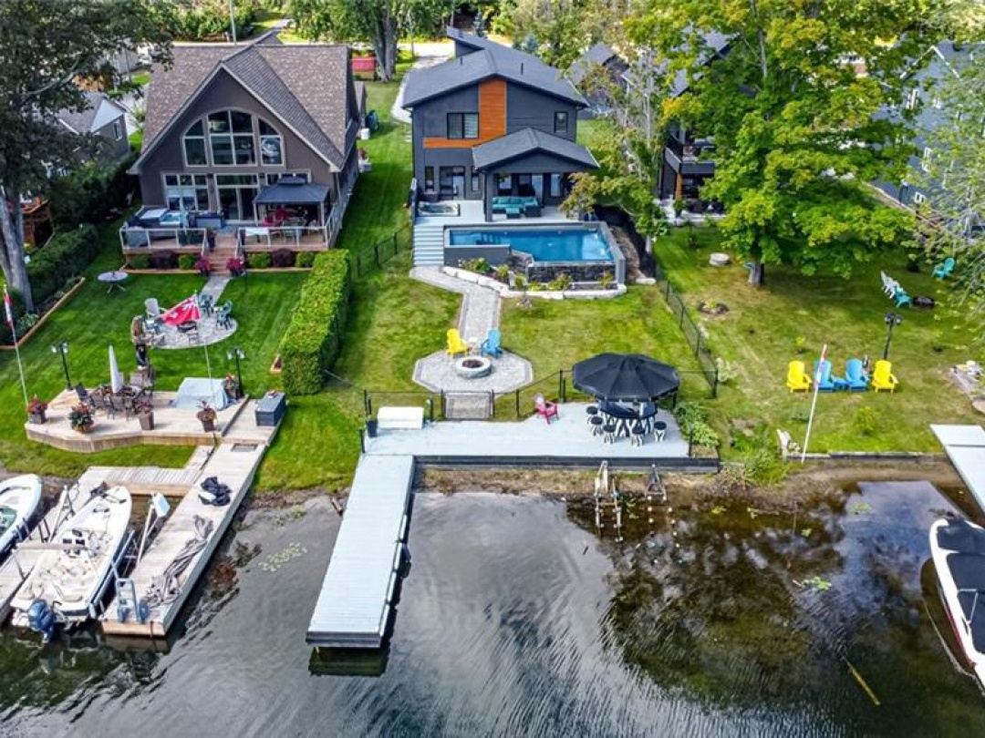 1657 PENINSULA POINT Road, 