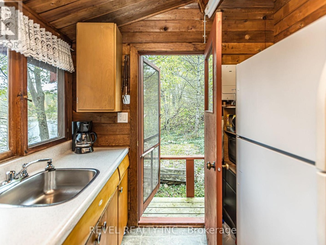 744 10 BAXTER ISLAND, 