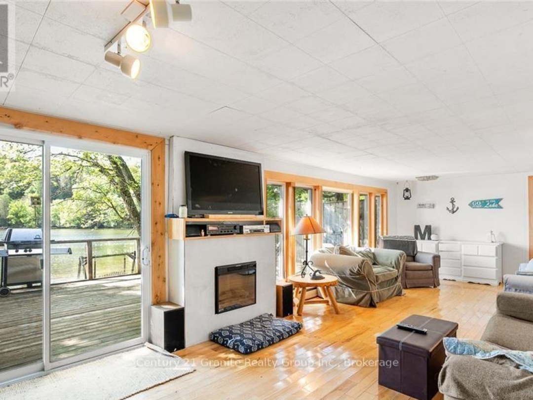1036 SHIRLEYS ROAD, 