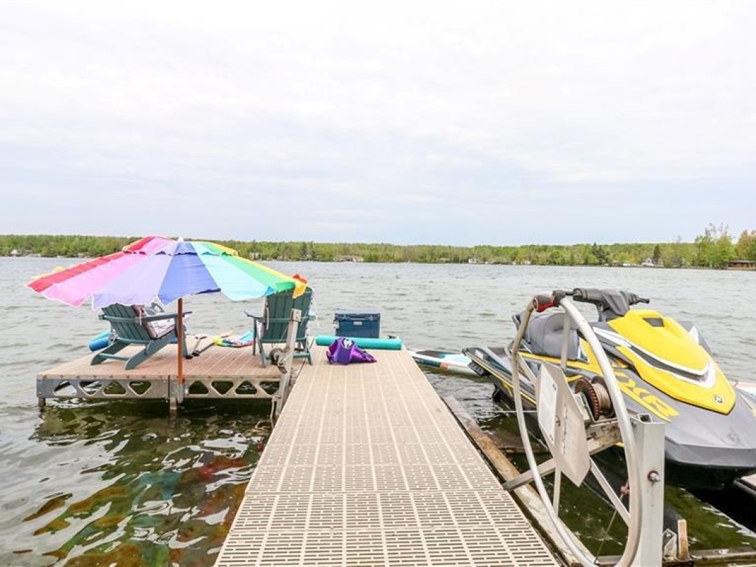 241 Eight Mile Point Road, Lake Simcoe