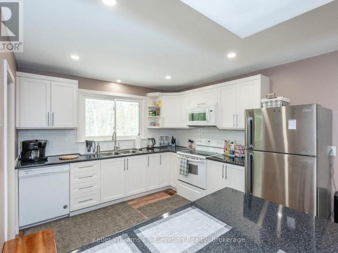 1467 Rosemount Road, Tay