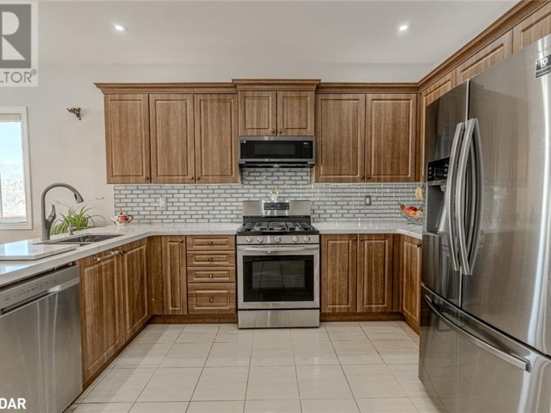 3069 Monarch Drive, Orillia