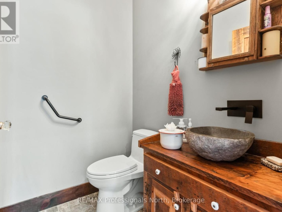 1167 Eagle Lake Road, Pine Lake