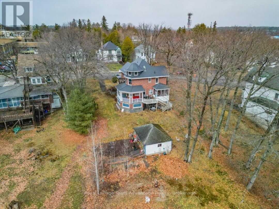 20 Belvedere Avenue, Parry Sound