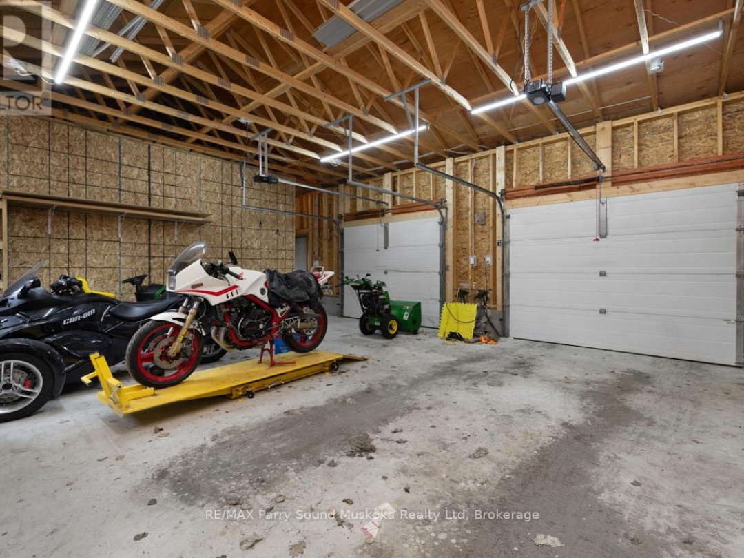 28 Lakeside Drive, Manitouwabing Lake