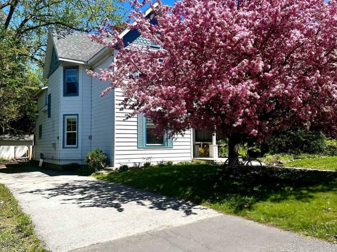 17 WAUBEEK STREET, 