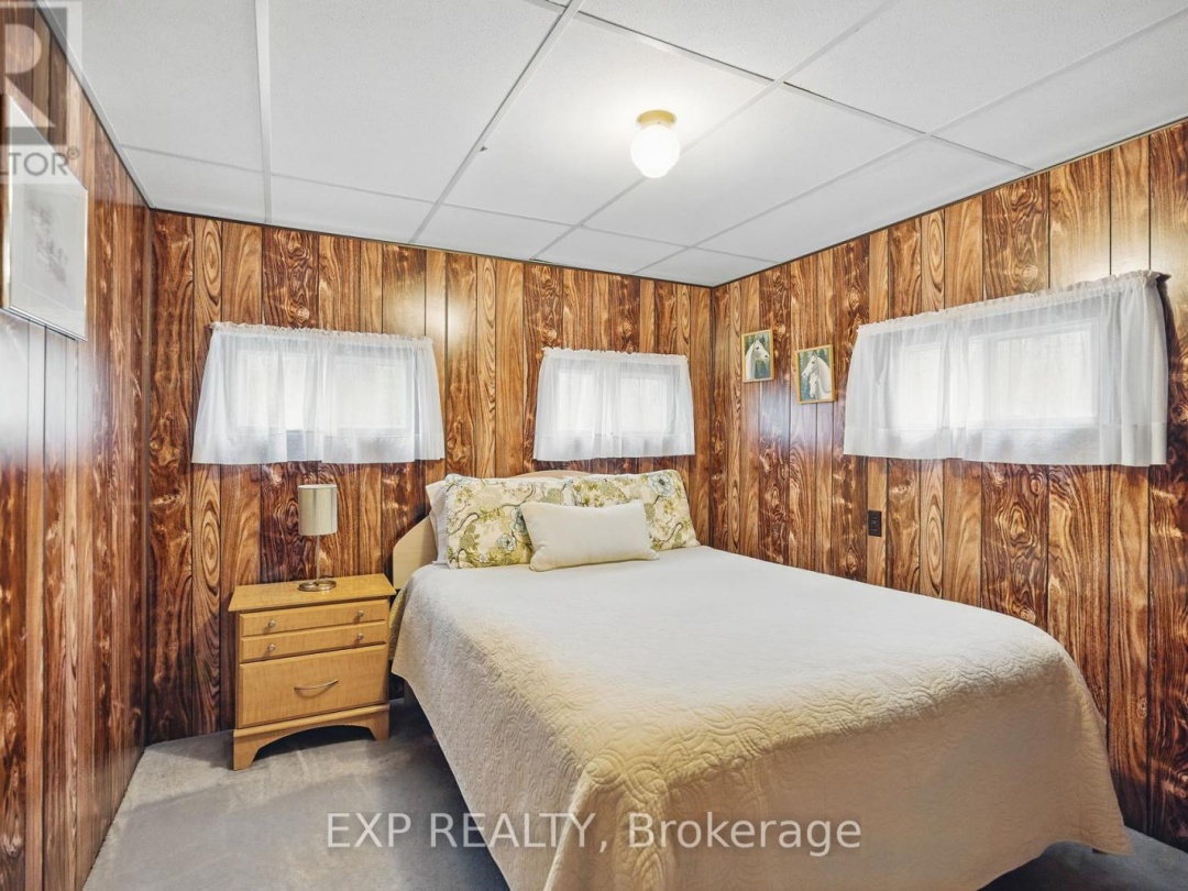 5B SOUTHWELL DRIVE, Horseshoe Lake