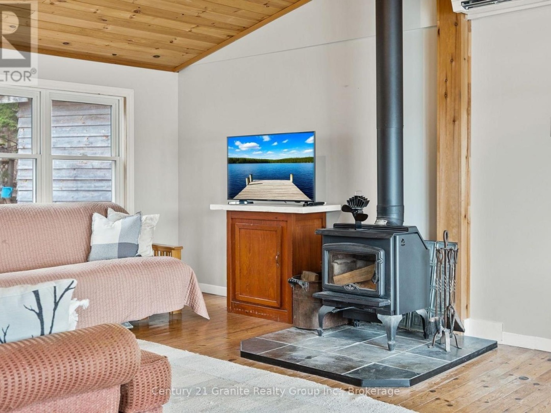 1027 Heney Trail, Big Hawk Lake