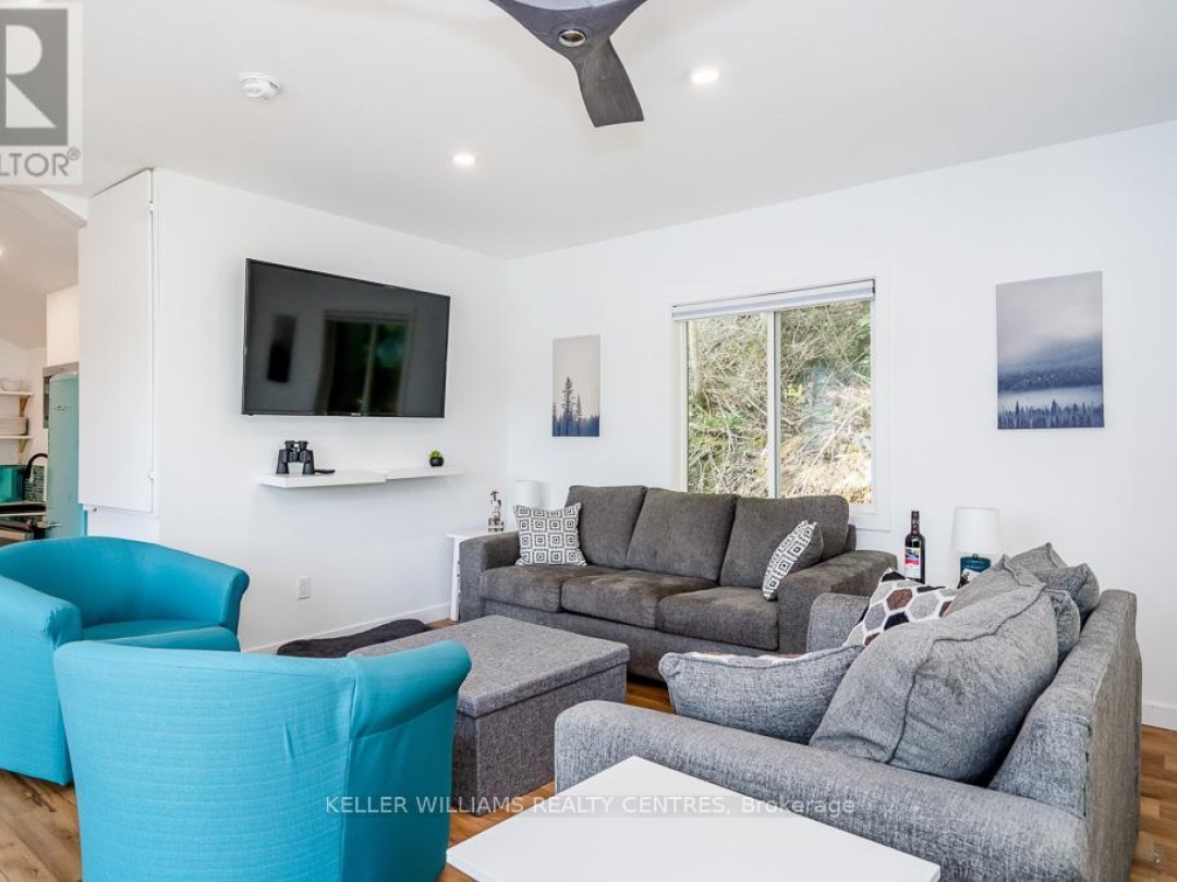6 CURRIE LANE, 