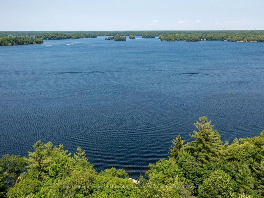 185 WOODLAND TRAIL, Gloucester Pool