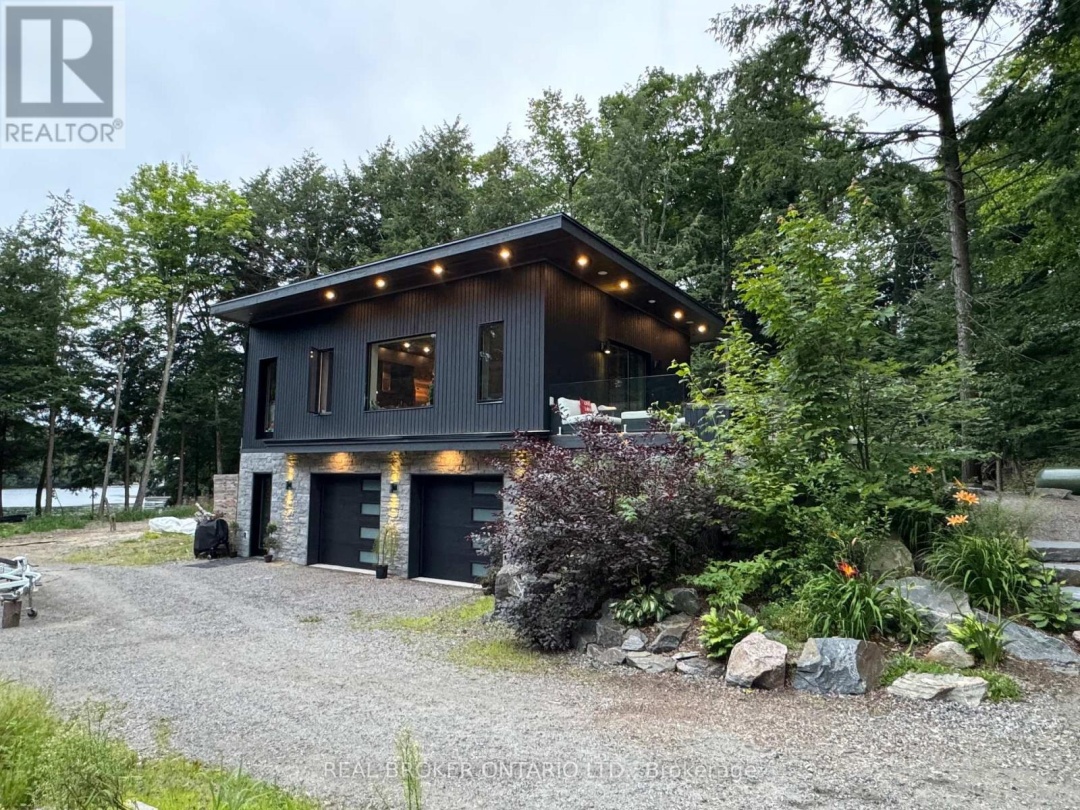 1039 Viewpoint Trail W, Lake Muskoka