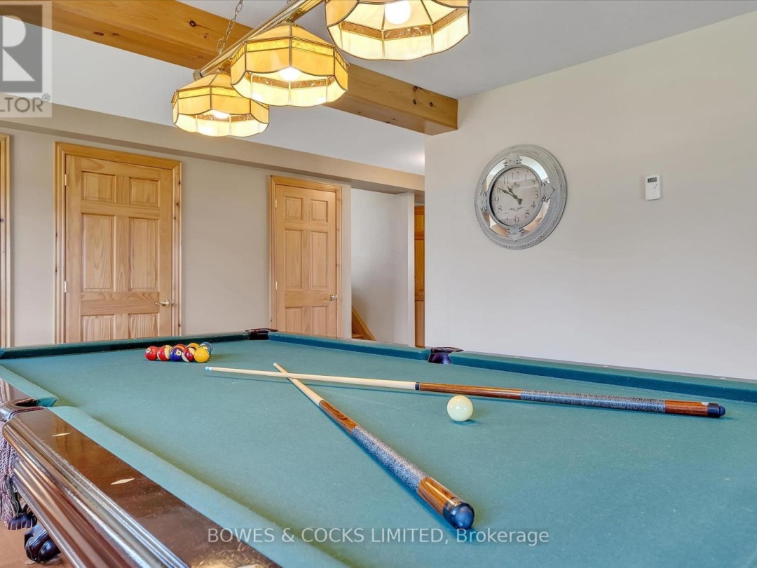 240 Lakeshore Drive, Pigeon Lake