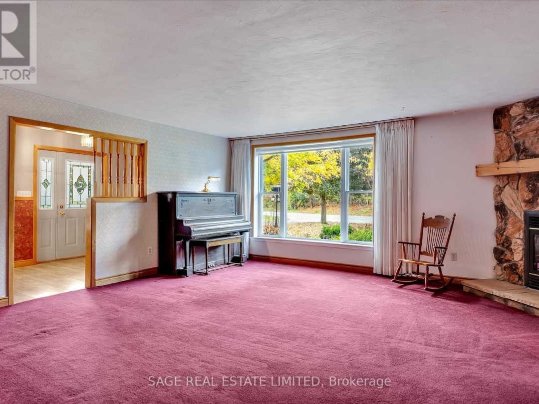 510 County Road 36, Pigeon Lake