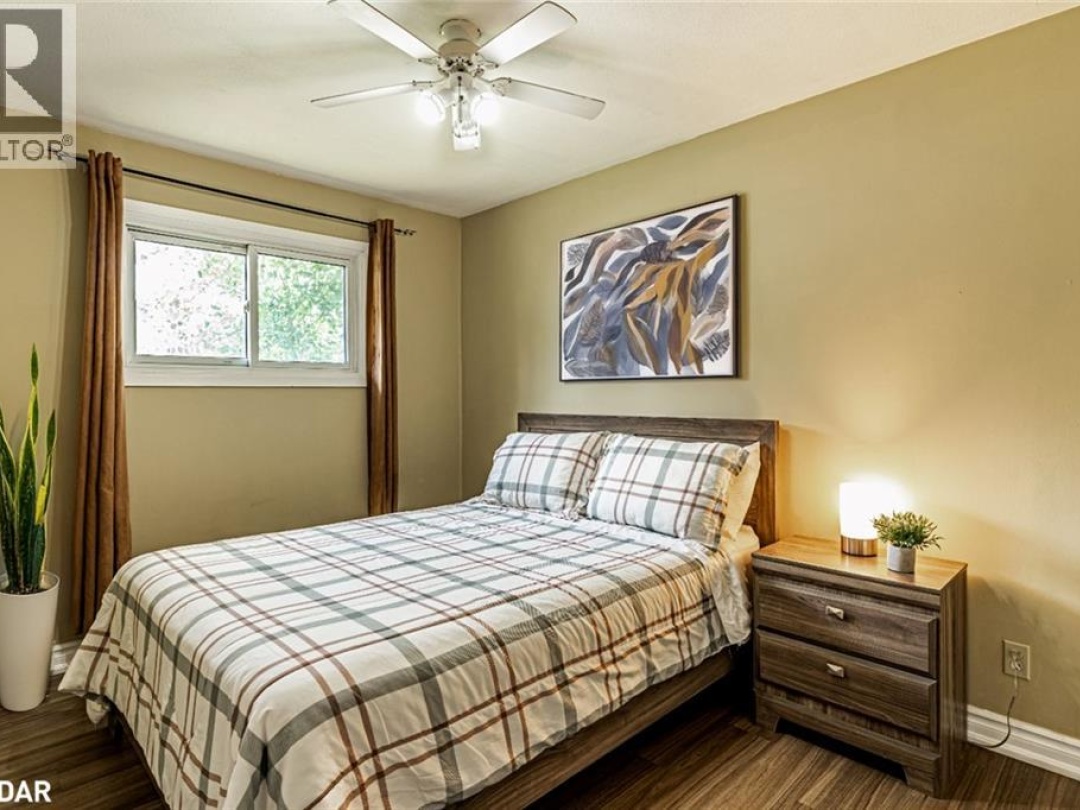 438 FOREST Avenue S, 