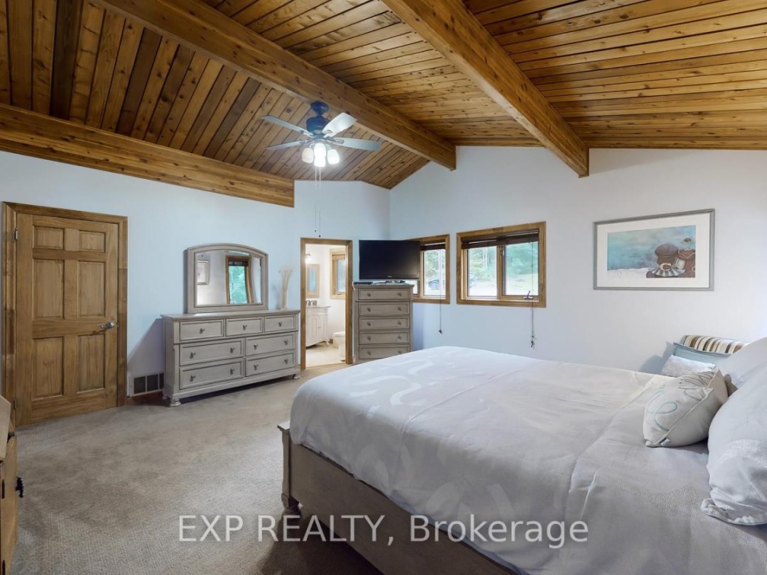 3413 Flat Rapids Lane, Severn Lake