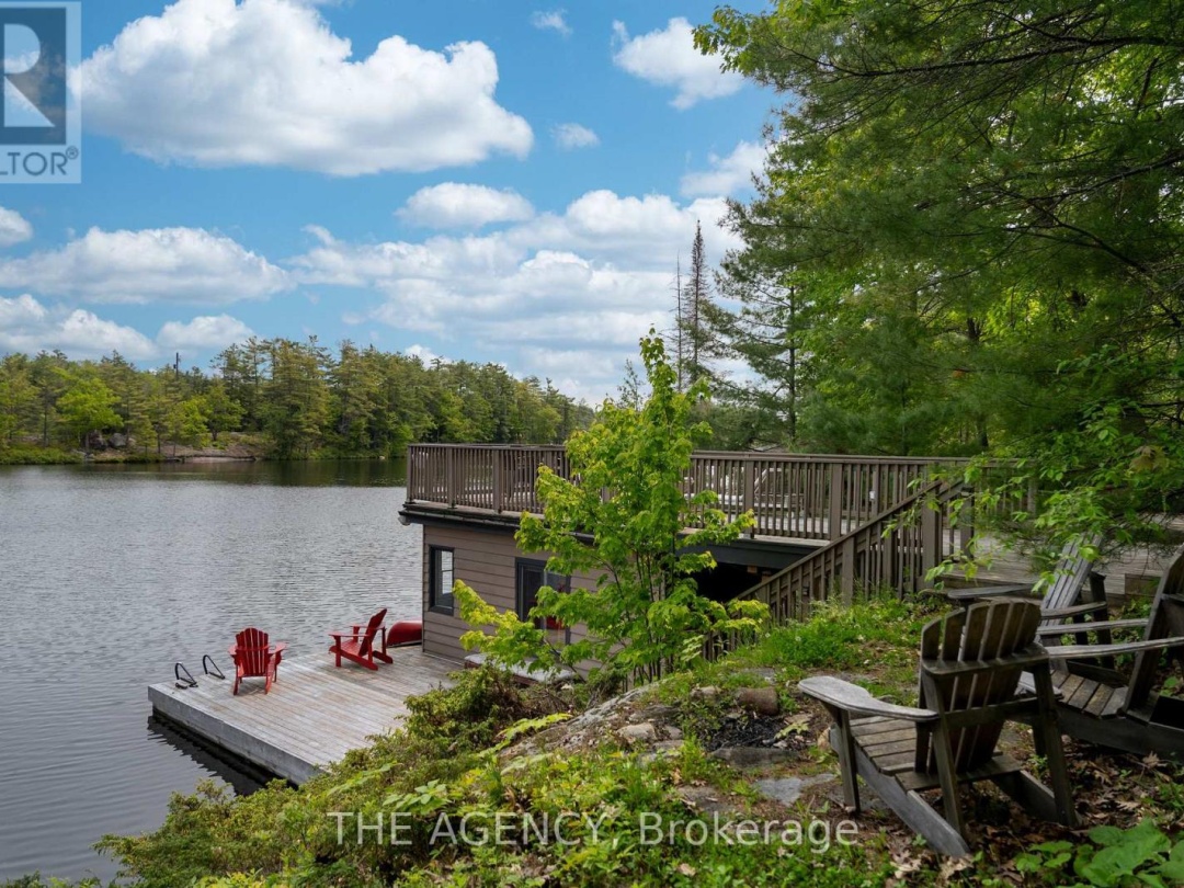45 PINETREE ROAD, Loon Lake
