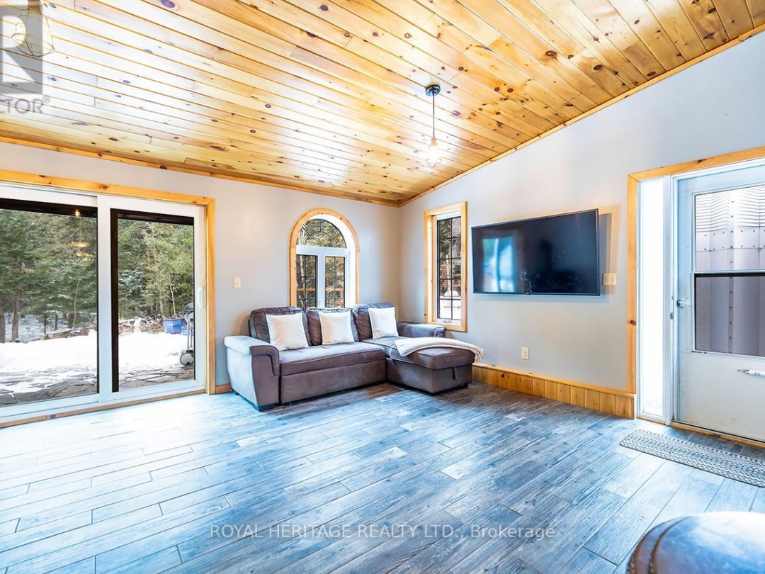 428 Kennedy Drive, Little Bald Lake