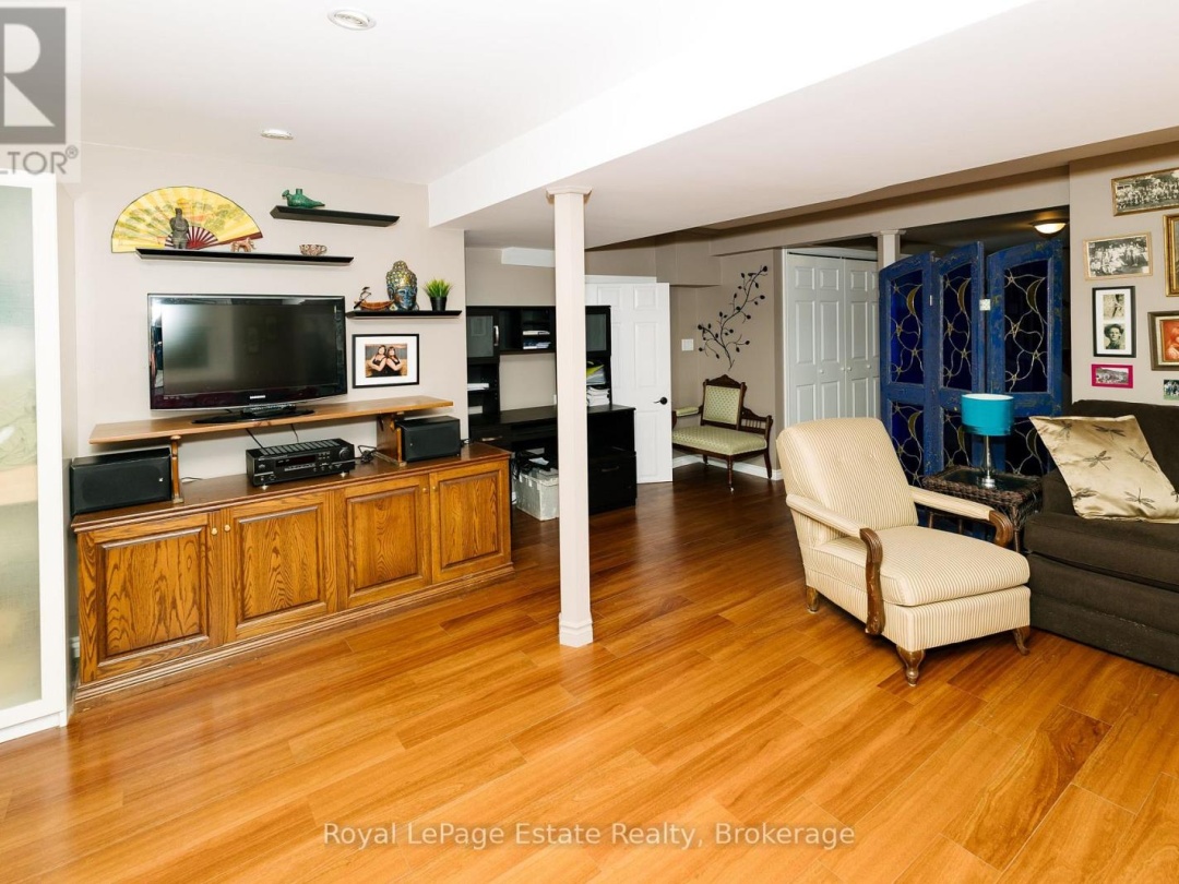 1157 BETWEEN LAKES TRAIL, Soyers Lake