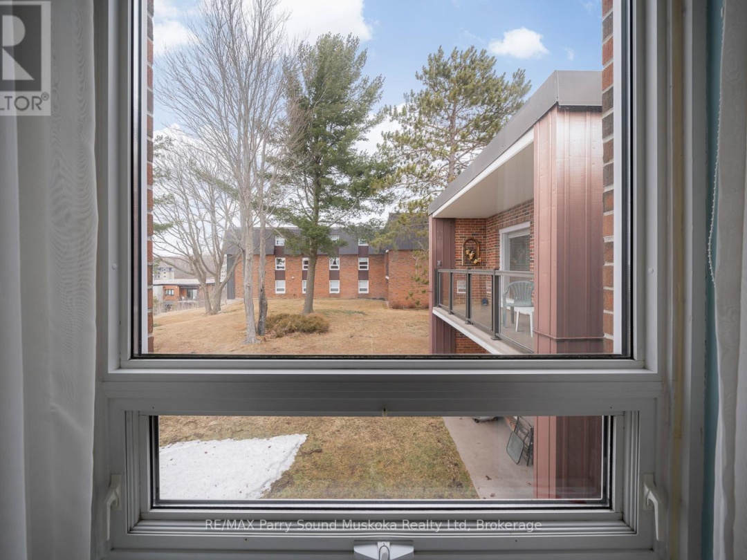 205 100 Beaconview Heights, Parry Sound