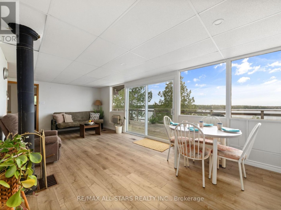 149 Lakeside Drive, Four Mile Lake