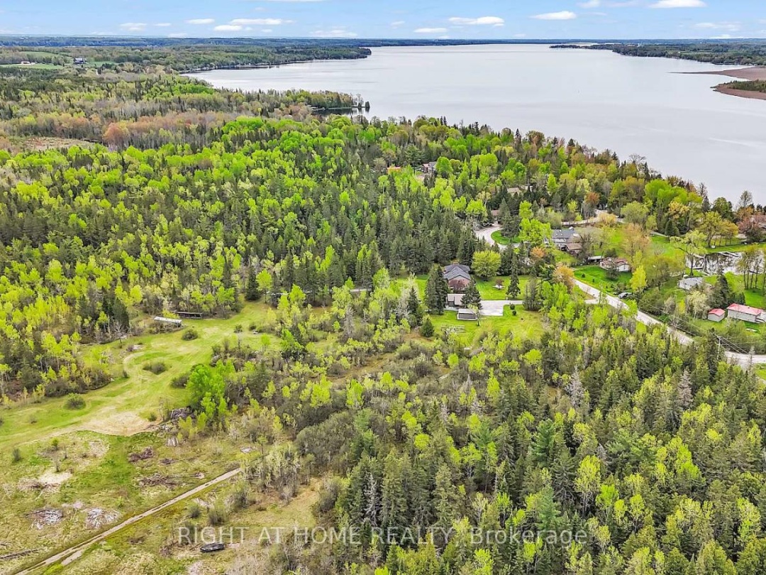 119 Sturgeon Glen Road, Sturgeon Lake