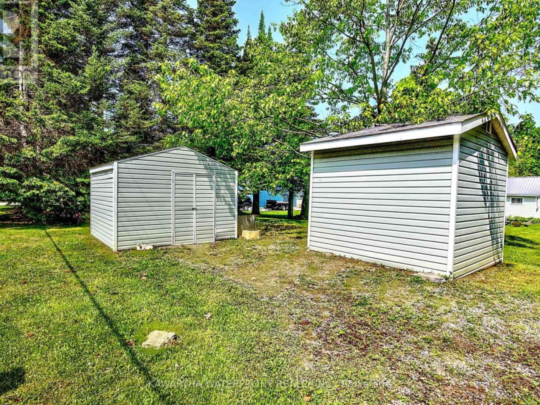 82 Kozy Kove Road, Burnt Lake