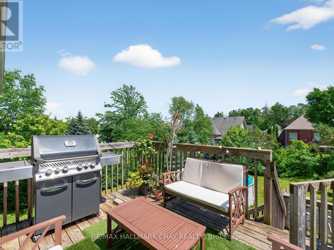 3159 BASS LAKE SIDE ROAD E, 