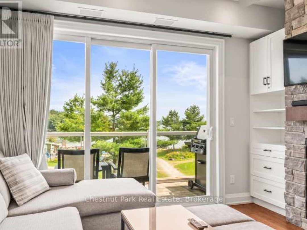 B#206 - 1869 MUSKOKA ROAD 118 HIGHWAY W, 