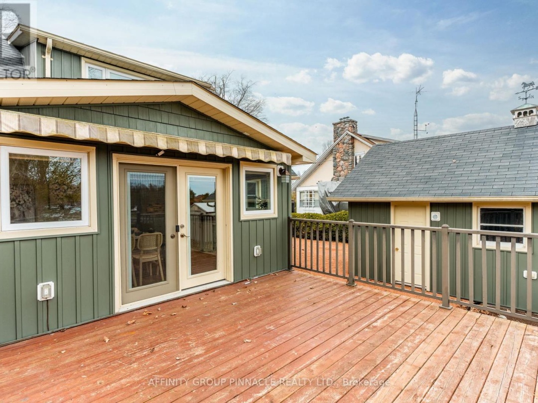 88 Simcoe Street, Lake Simcoe
