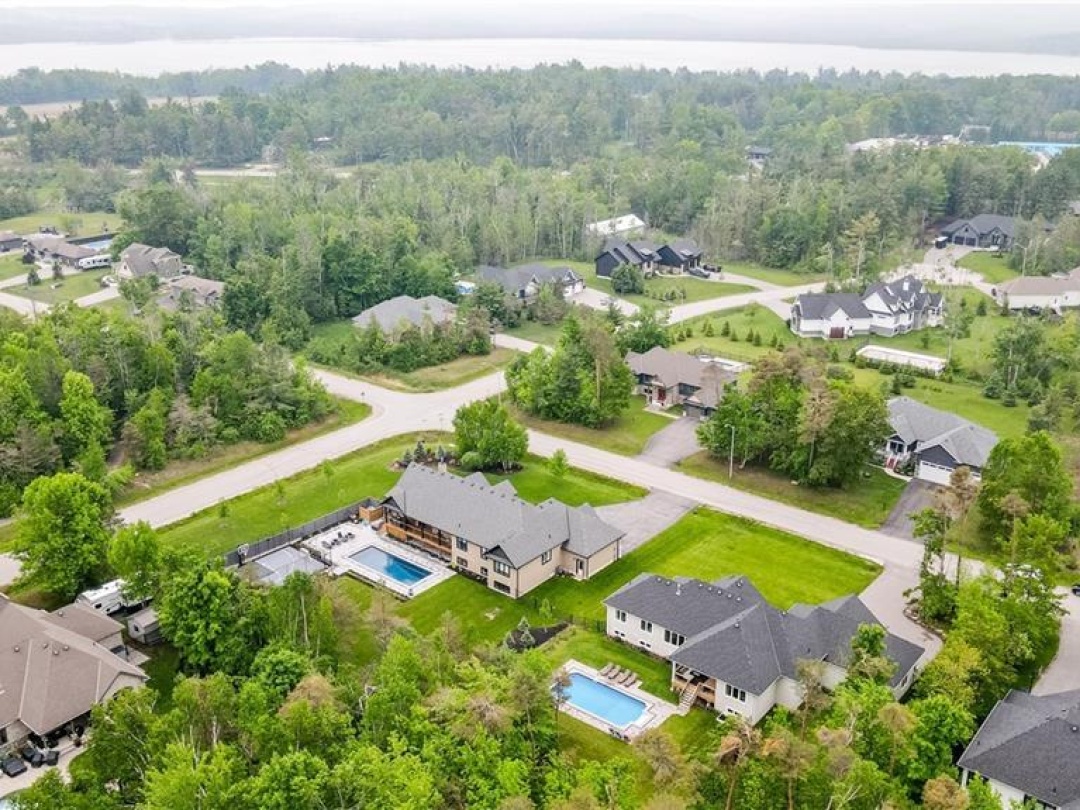 2066 Elana Drive, Orillia