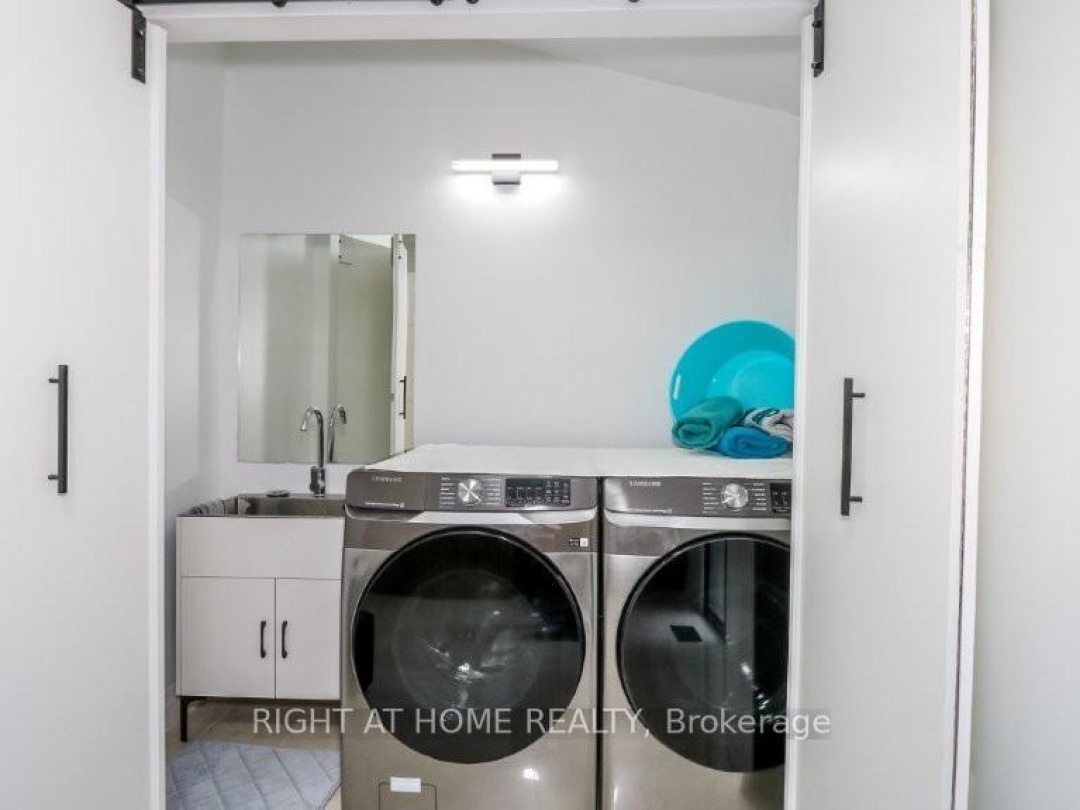 7459 ISLAND CRESCENT, 