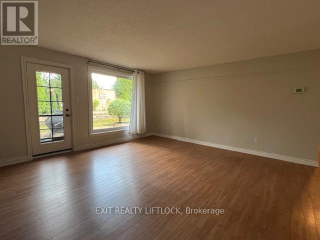 401 - 200 EAST STREET S, 