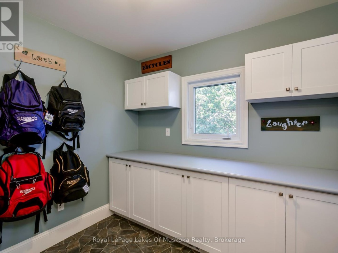 230 Ecclestone Drive, Bracebridge