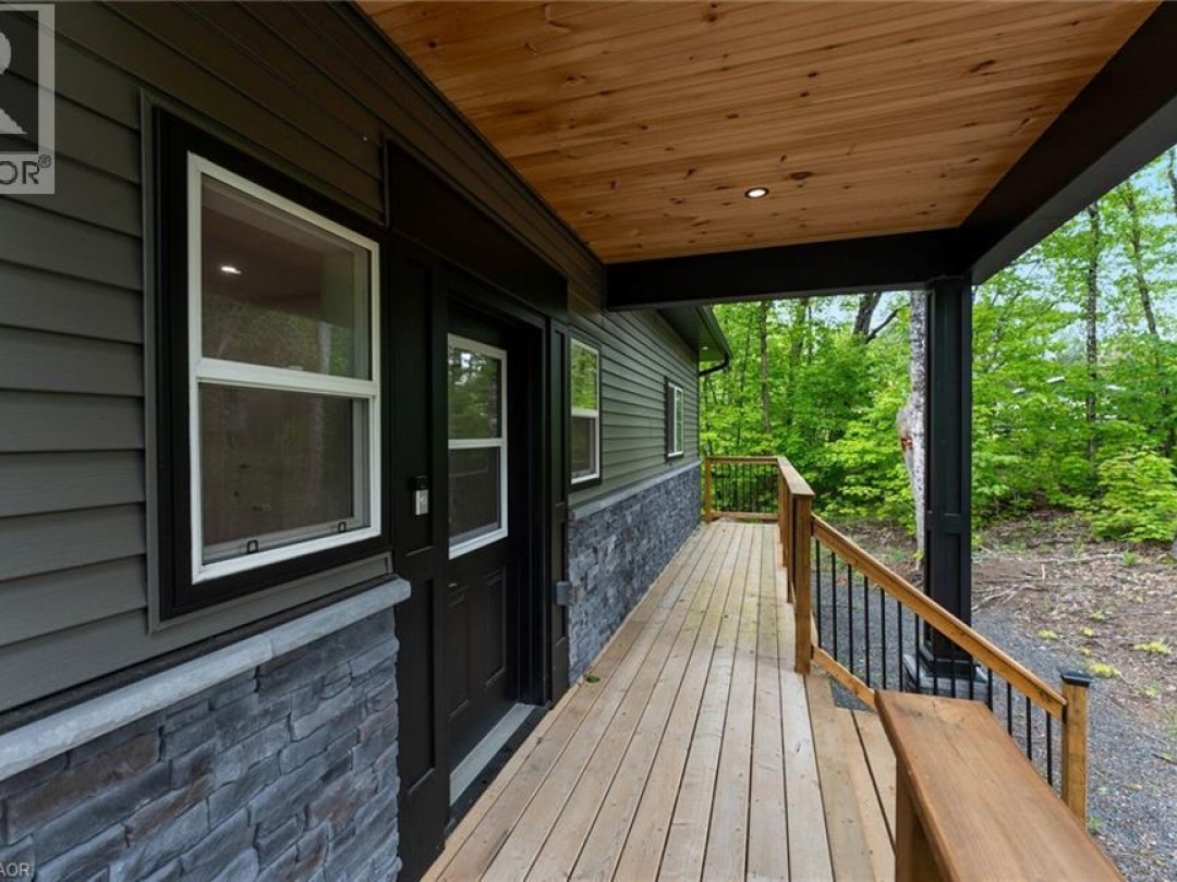 44 SUNNYSHORE PARK Drive, 