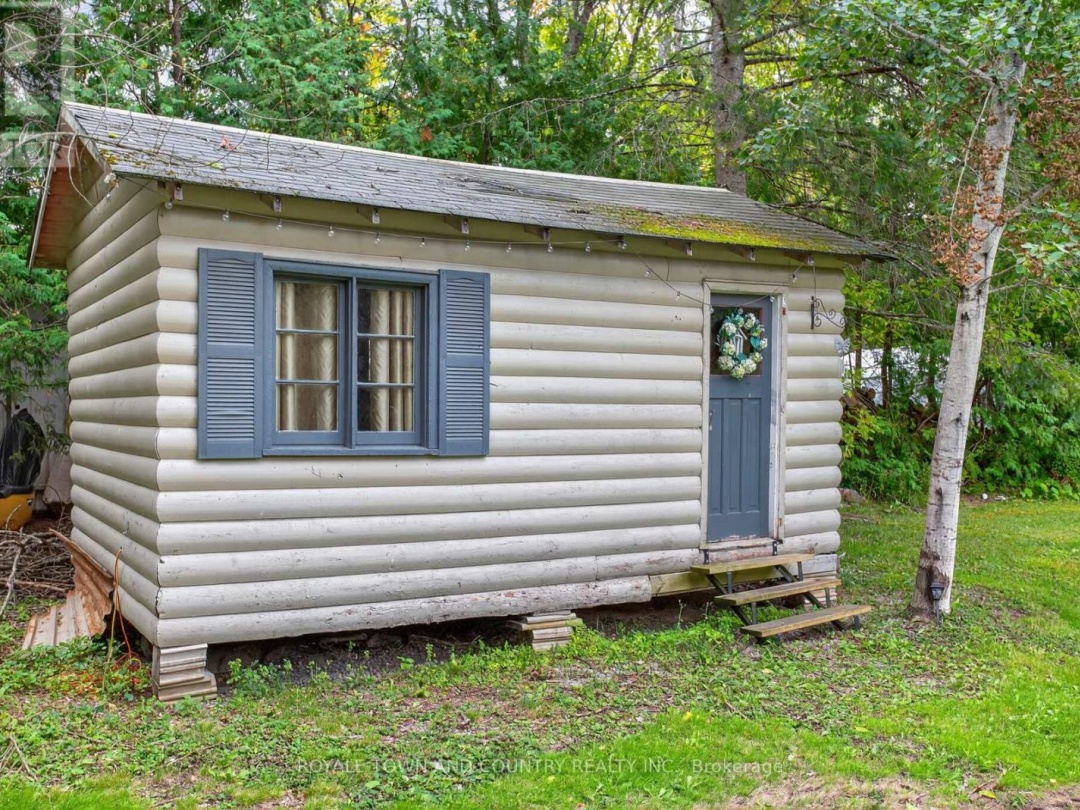 82 RIVERBANK ROAD, 