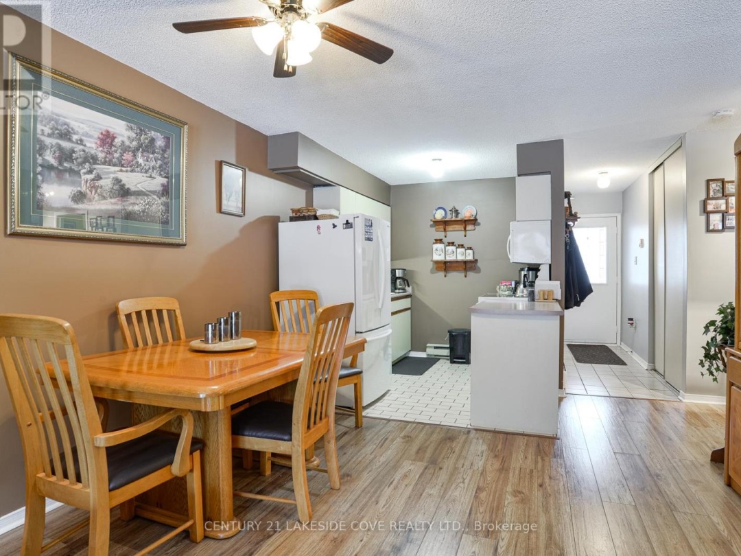 15 - 71 LAGUNA PARKWAY, Lake Simcoe