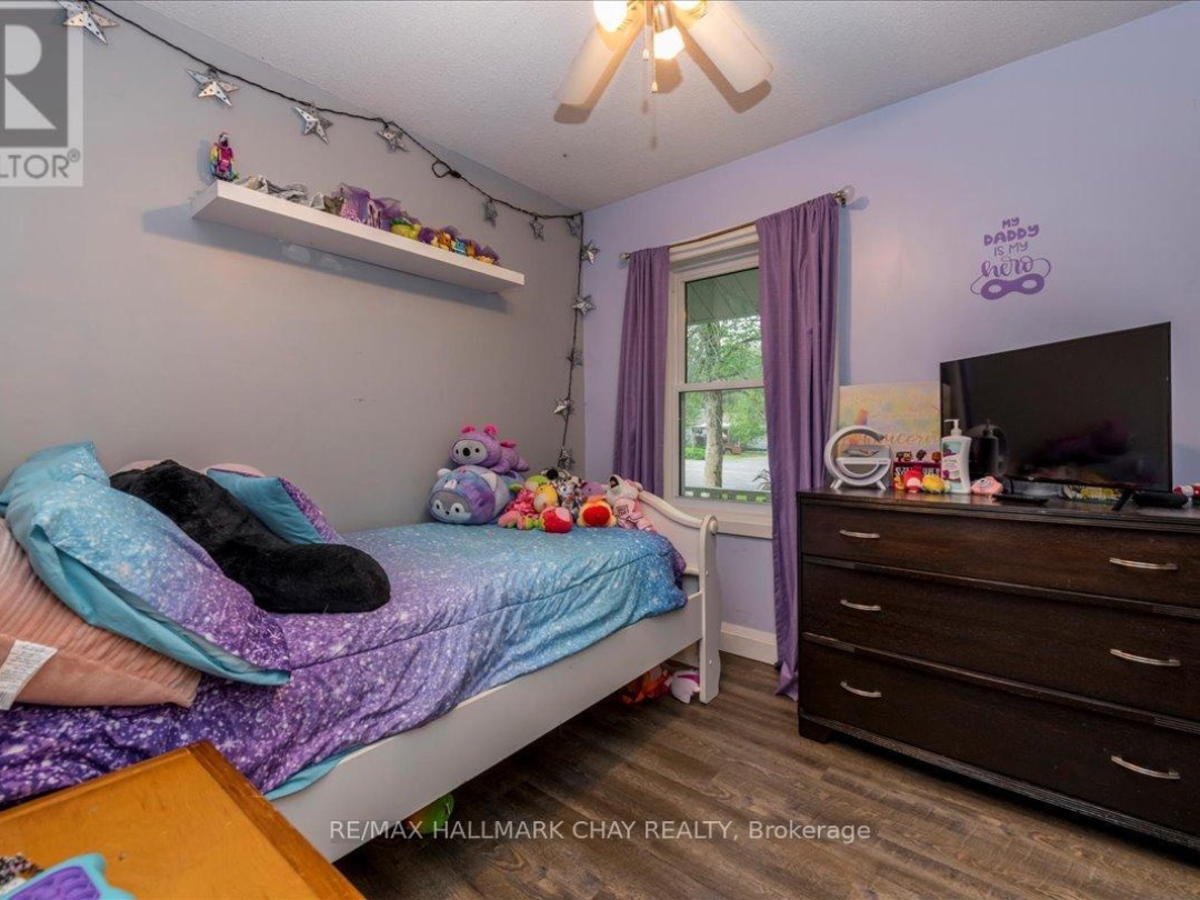 4049 Bayview Avenue, Ramara