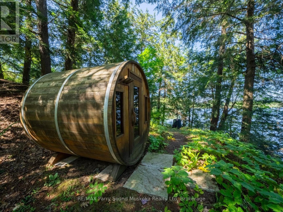 58 Deerfield Road, Manitouwabing Lake