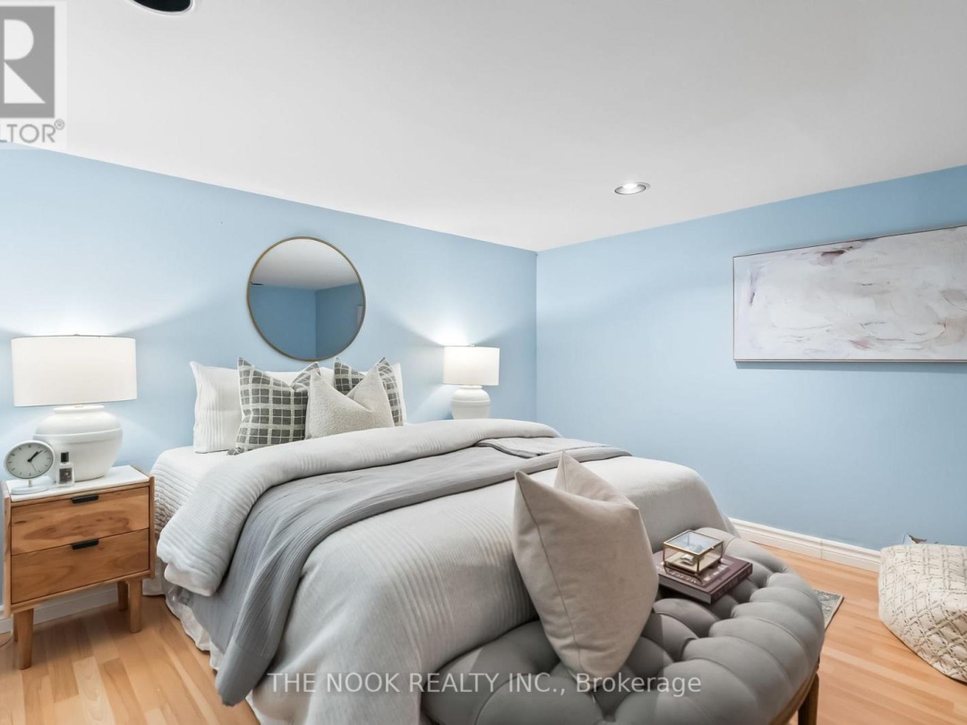 275 VALENTIA ROAD, 