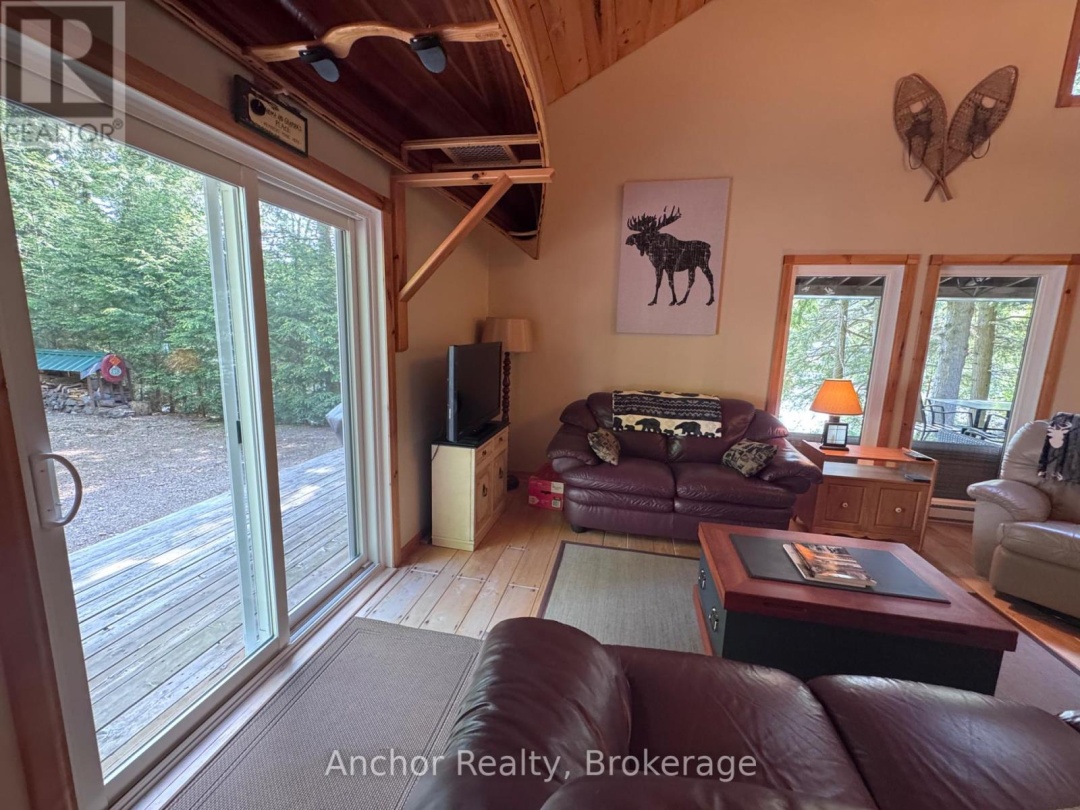 10469 LITTLE HAWK LAKE, 