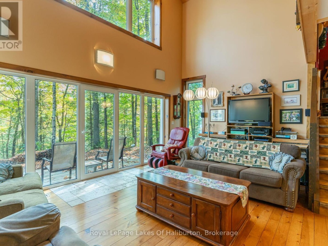 48 RUSSELL DRIVE, White Lake