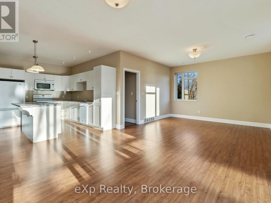 308 - 20D SILVER BIRCH COURT, 