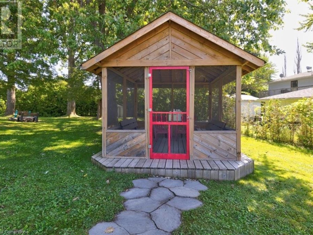 38 MACPHERSON Crescent, Kawartha Lakes