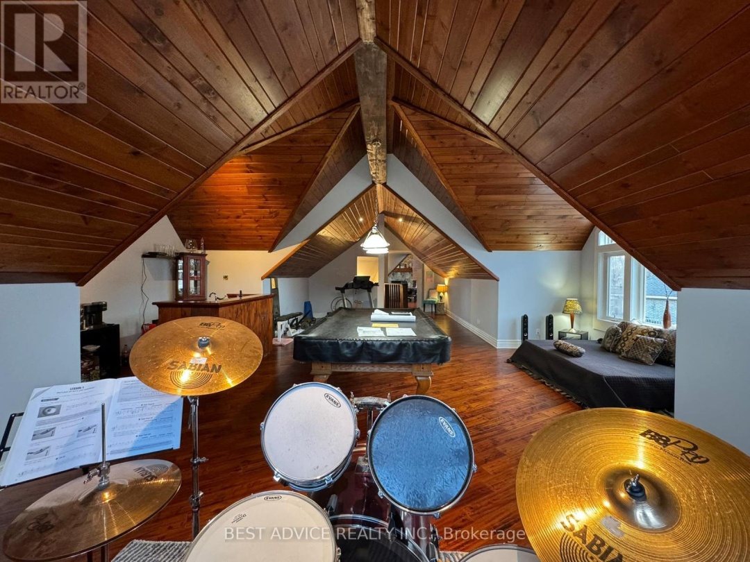 9 Fernwood Lane, Lake Simcoe