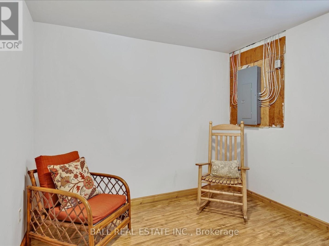 1330 COUNTY RD 49, 