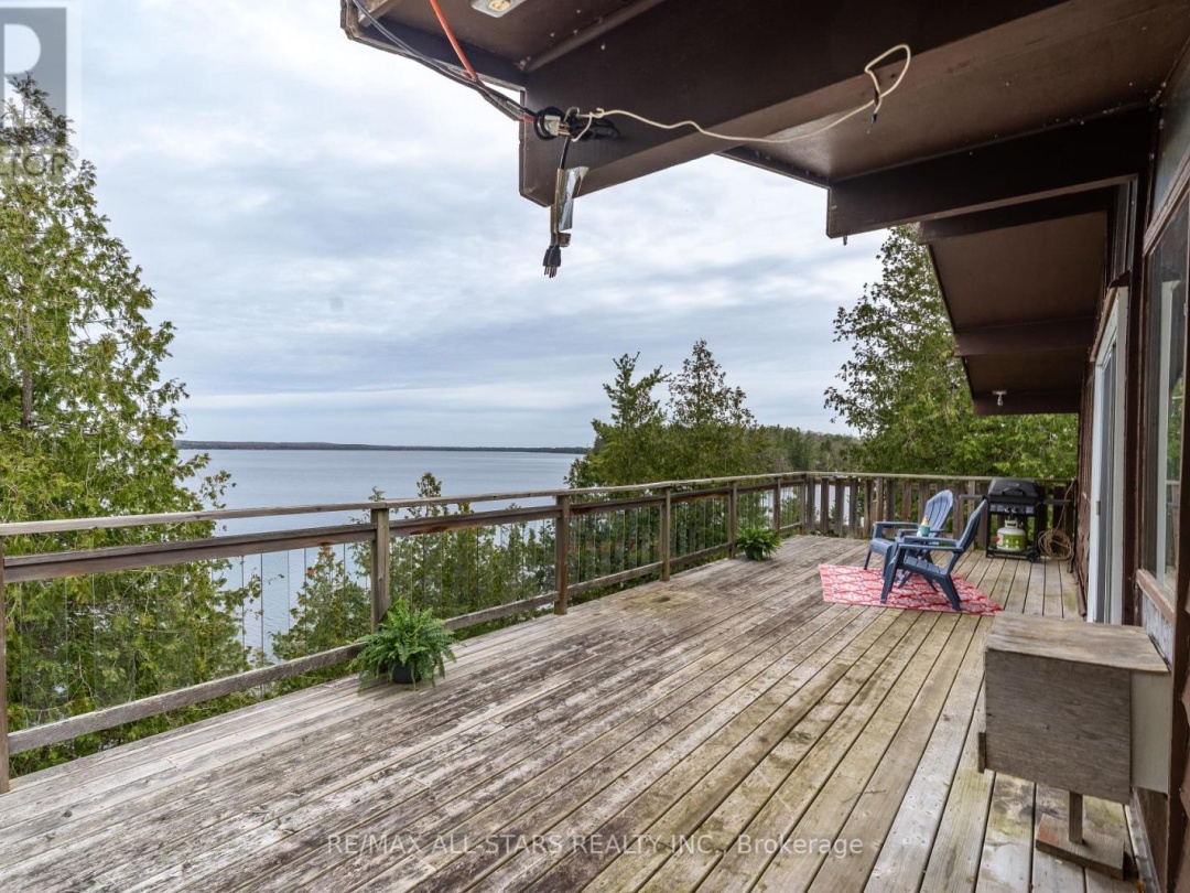 149 Lakeside Drive, Four Mile Lake