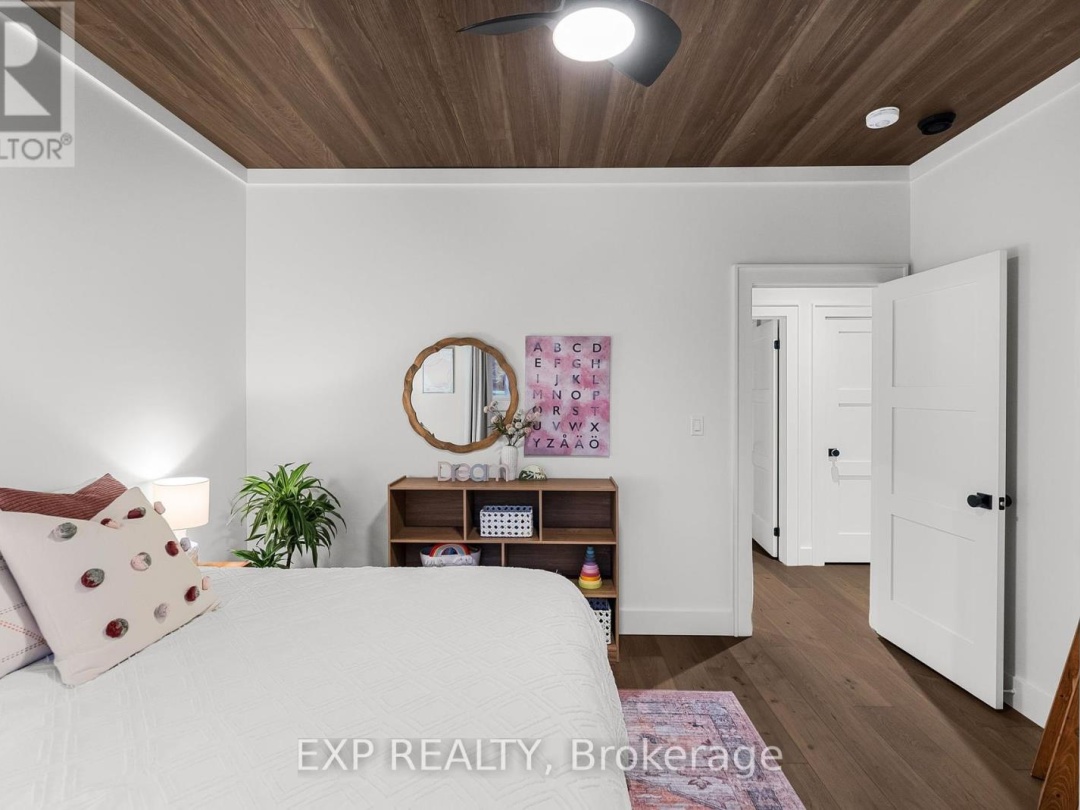 50 FAIRLIGHT GLEN CRESCENT, 