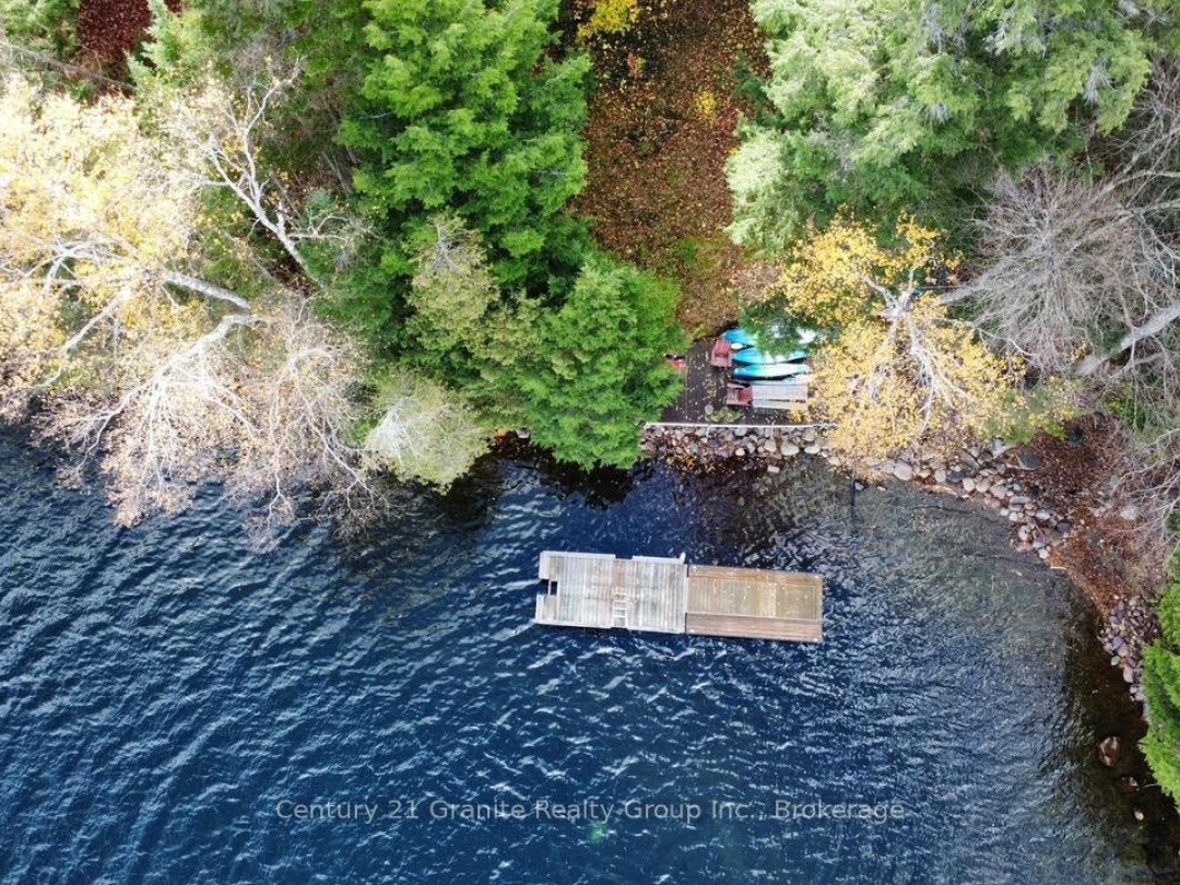 1038 BROKEN PADDLE ROAD, 