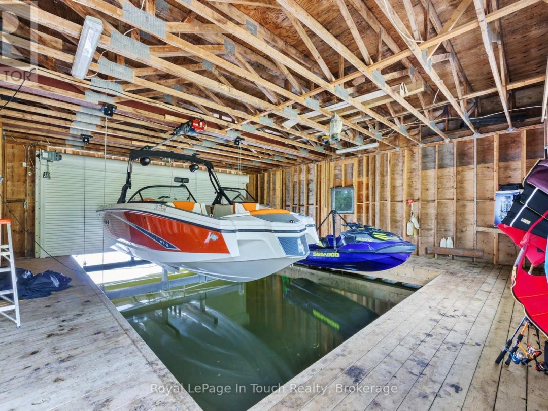288 KINGS FARM ROAD, Gloucester Pool