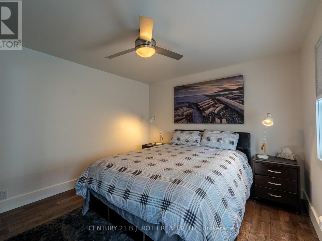 8101 KINGS RIVER ROAD, 